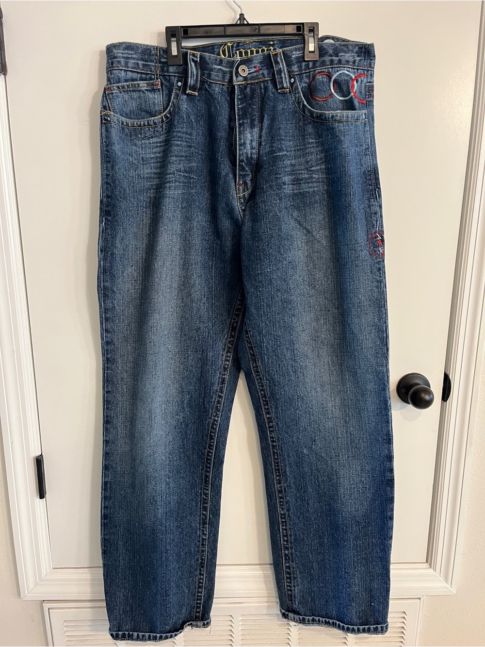 Mens Vintage 36/34 Coogi Jeans some wear on the bottom cuffs